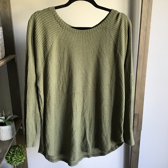 American Eagle Outfitters Tops - American Eagle Green Soft & Plushy Waffle Knit Top